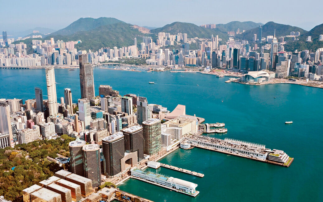 物業市場稍回暖，不少已移民業主把握這次回港將手上物業套現。(資料圖片)