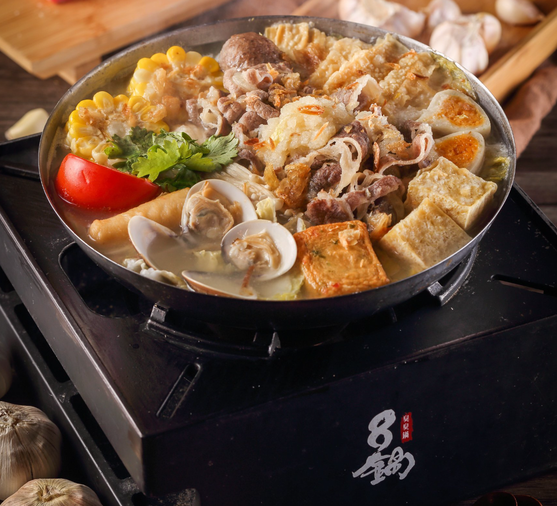 台灣火鍋店「8鍋臭臭鍋」宣布撤出香港,現時剩餘的葵芳分店預定在6月底結業。(IG)