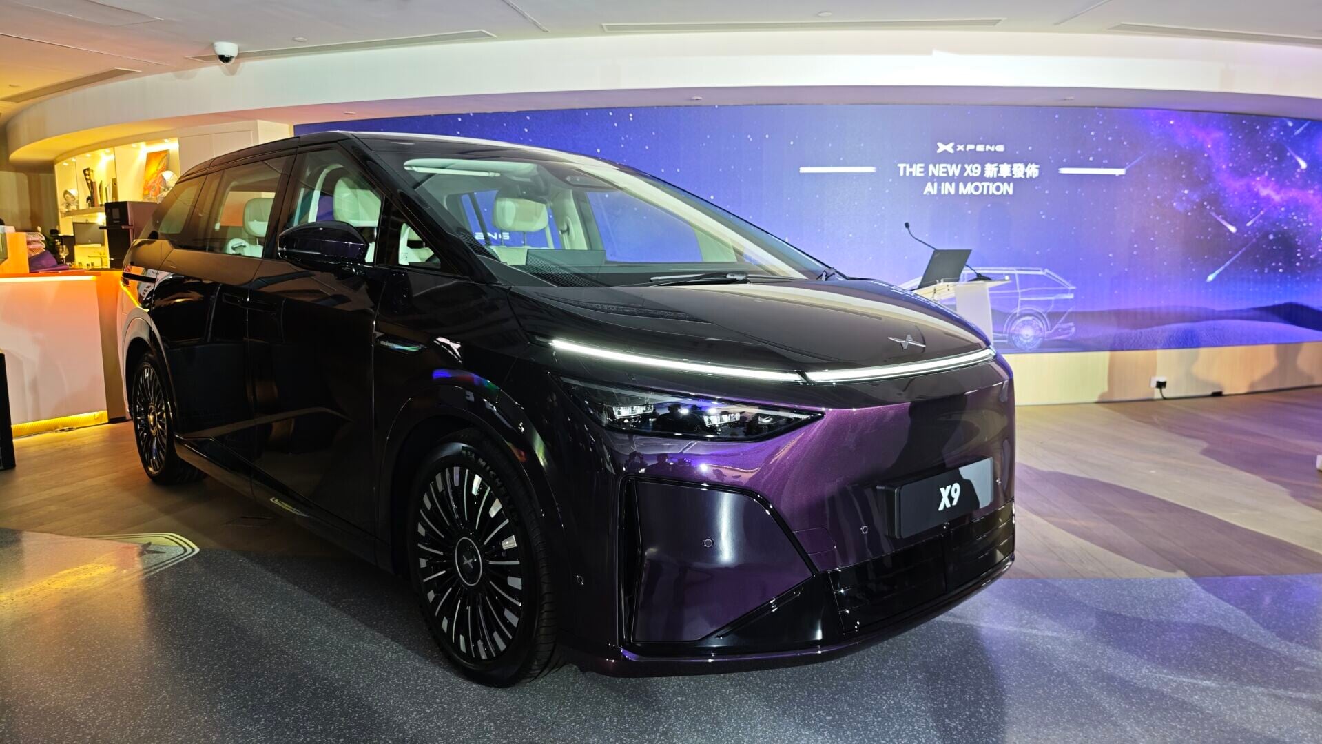 電動車｜XPENG小鵬汽車發布全新升級版本星艦X9電動MPV。