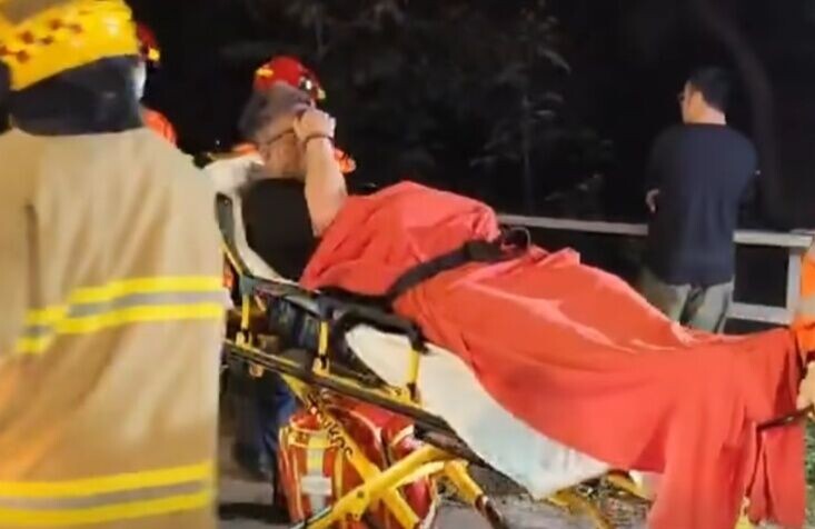 新田公路1小時兩車禍涉8車,釀1死17傷。(網上截圖)