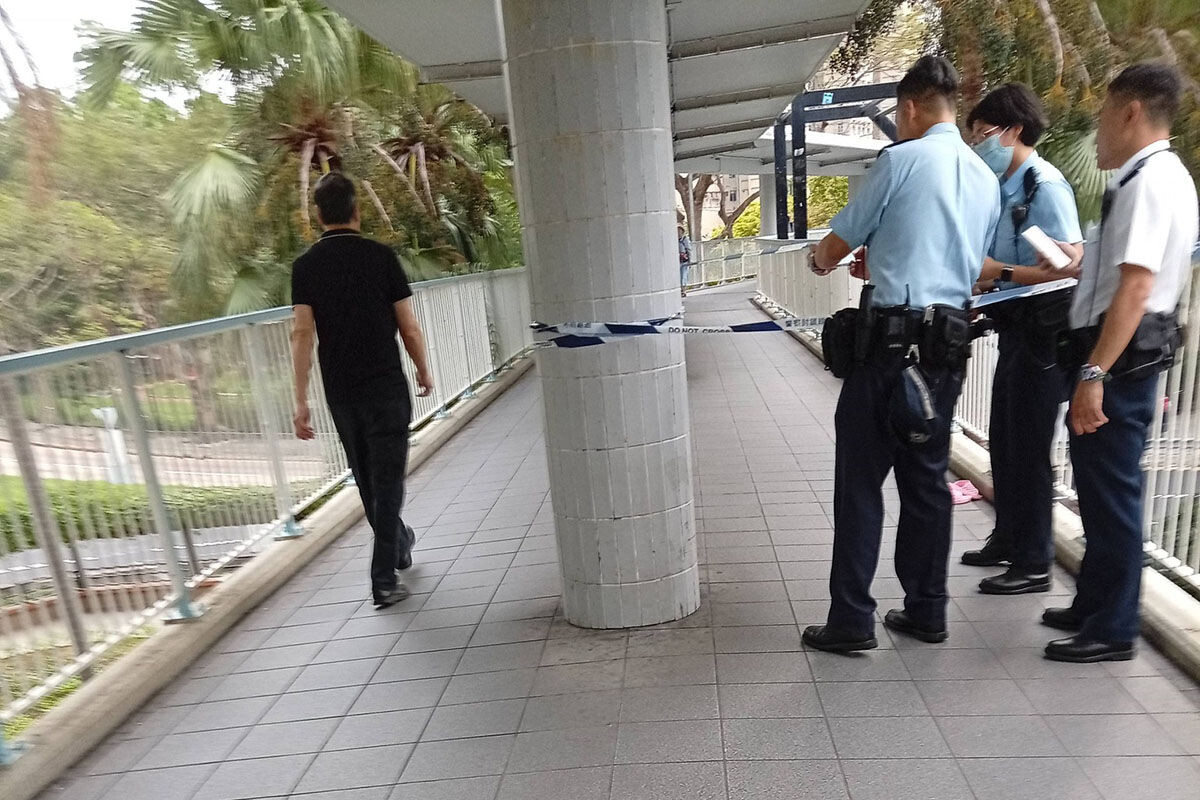 柴灣一名16歲少女從行人天橋墮下,當場證實不治。(網民Alice Yip@FB群組「柴灣人柴灣事」)