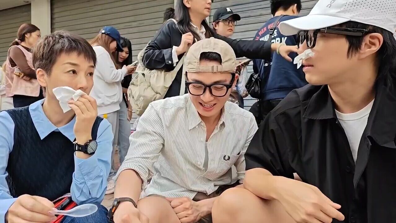 16 (21)