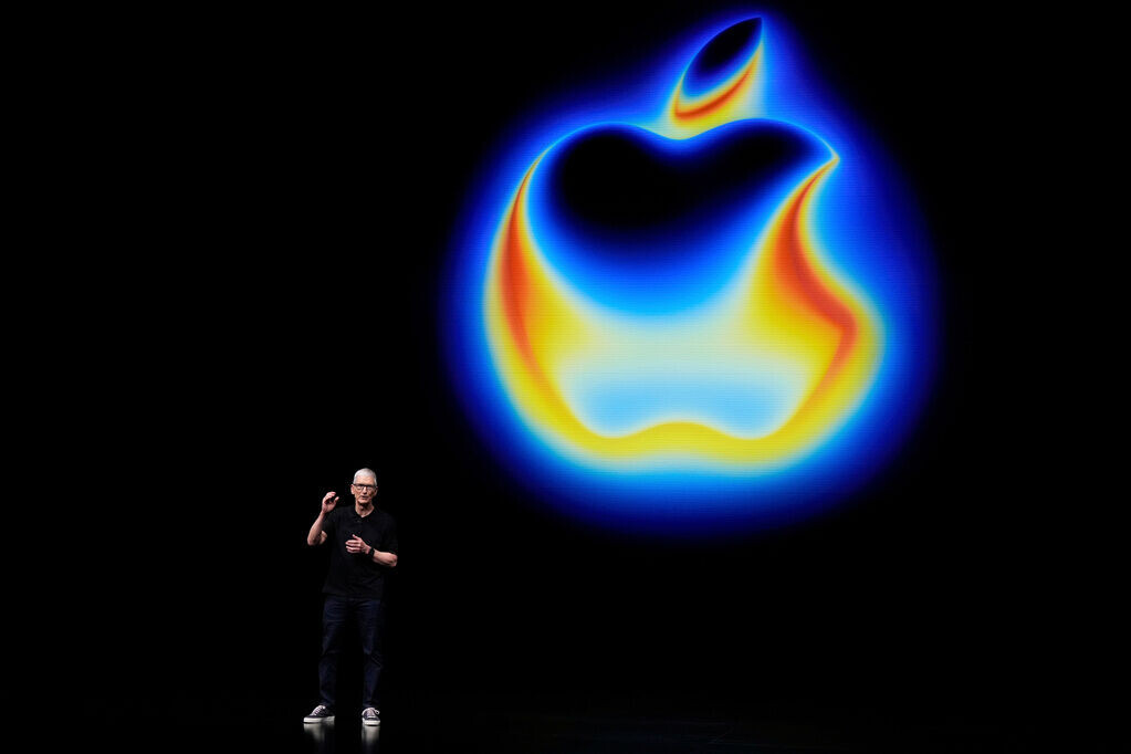 Tim Cook2025年出席發布會。(美聯社資料圖片)