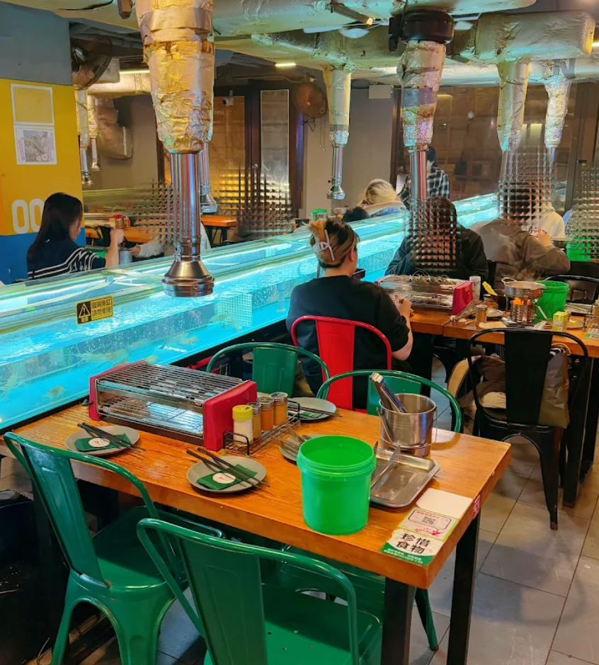 任食流水蝦及海鮮的自助放題餐廳「蝦蝦燒」佐敦店於5月17日結束營業。(網上圖片)