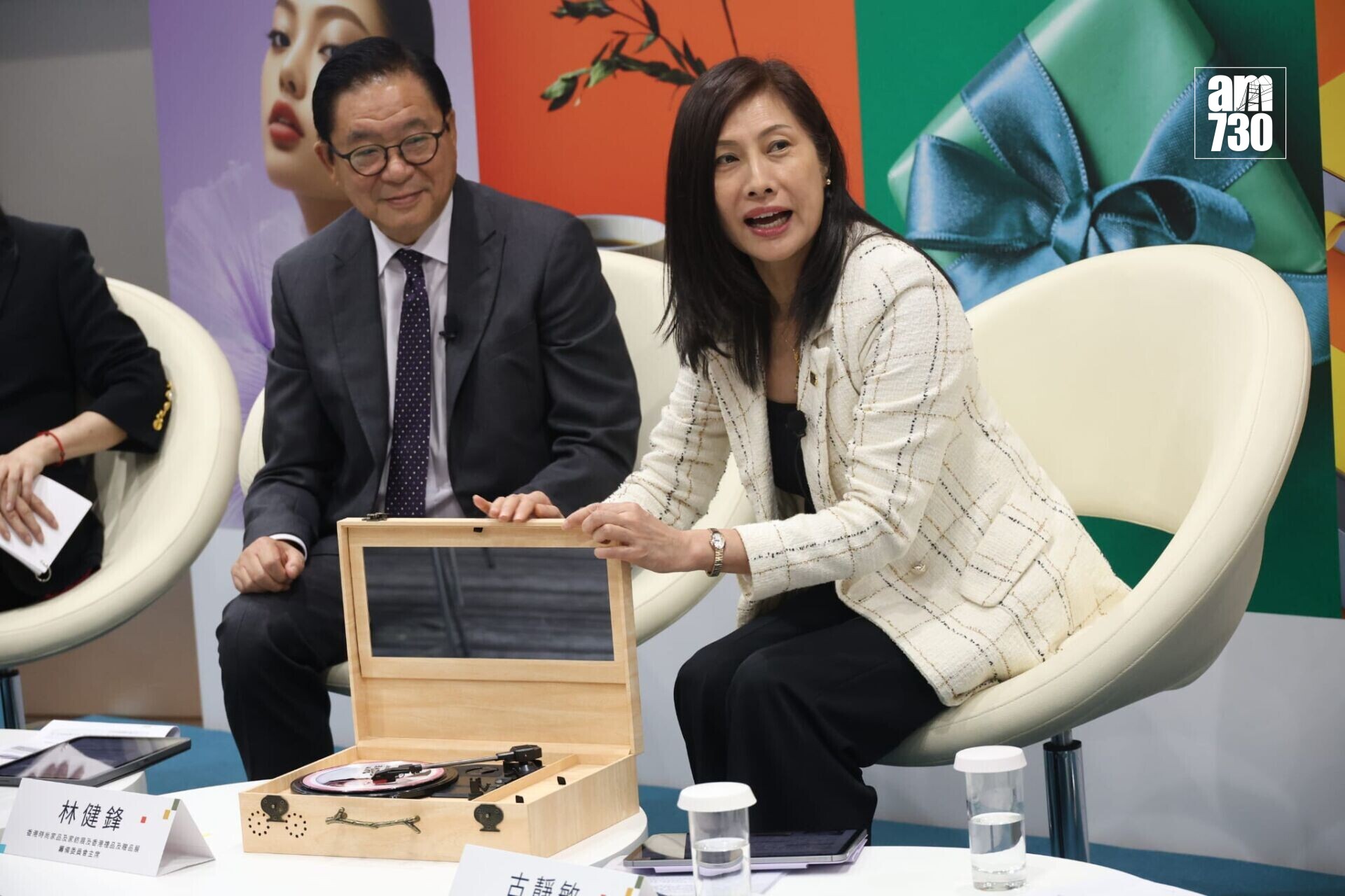 香港貿發局副總裁古靜敏(右)。(鍾式明攝)