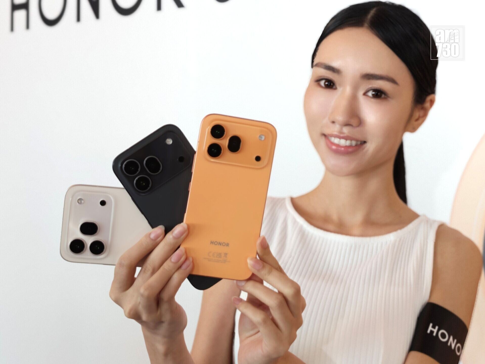 HONOR 600 Pro系列提供3款配色。