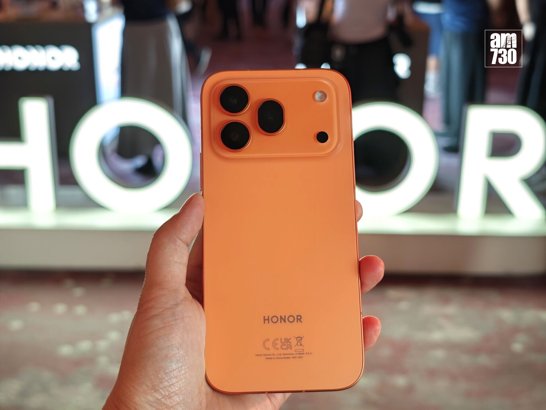 HONOR 600 Pro內置Snapdragon 5 Elite晶片配7000mAh大容量電池。