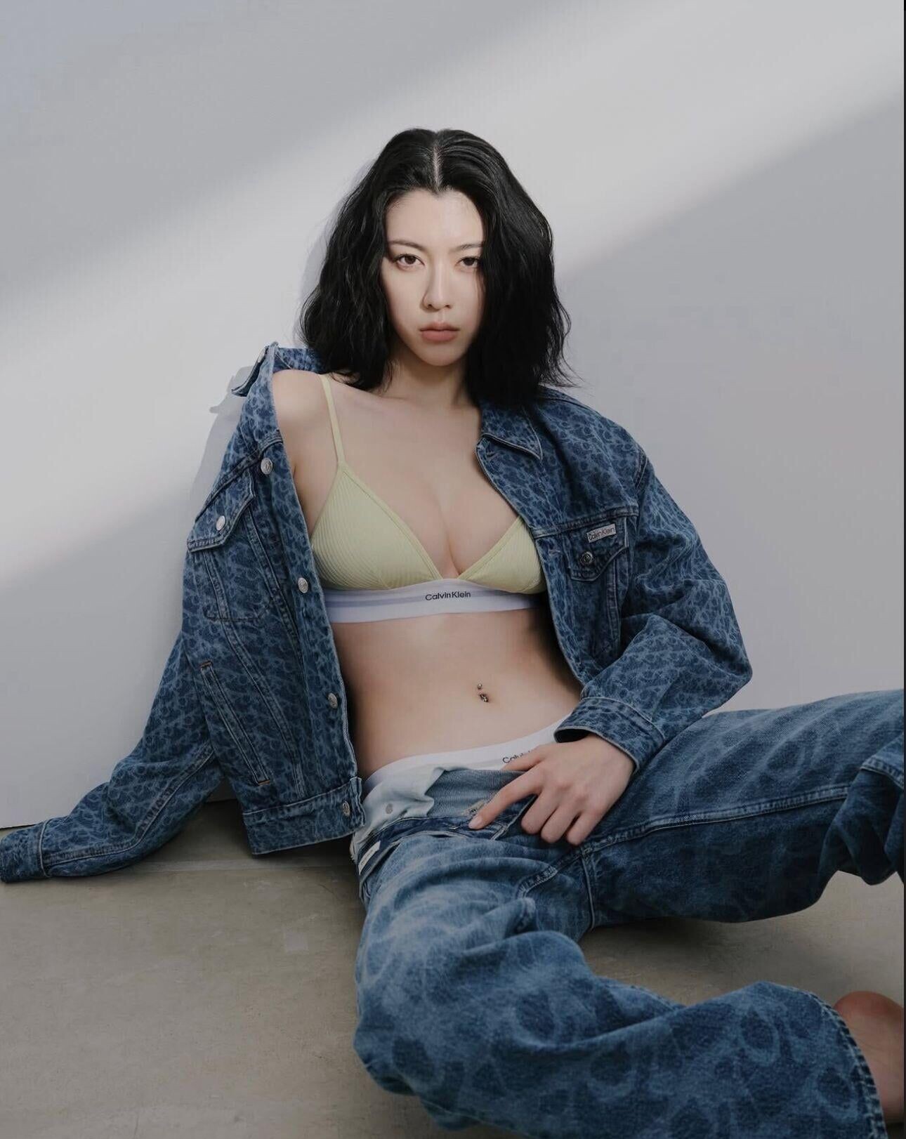 三吉彩花5b98