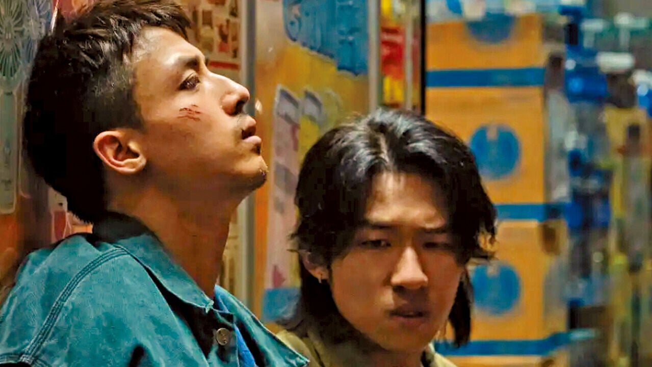 月巴 我們不是什麼C