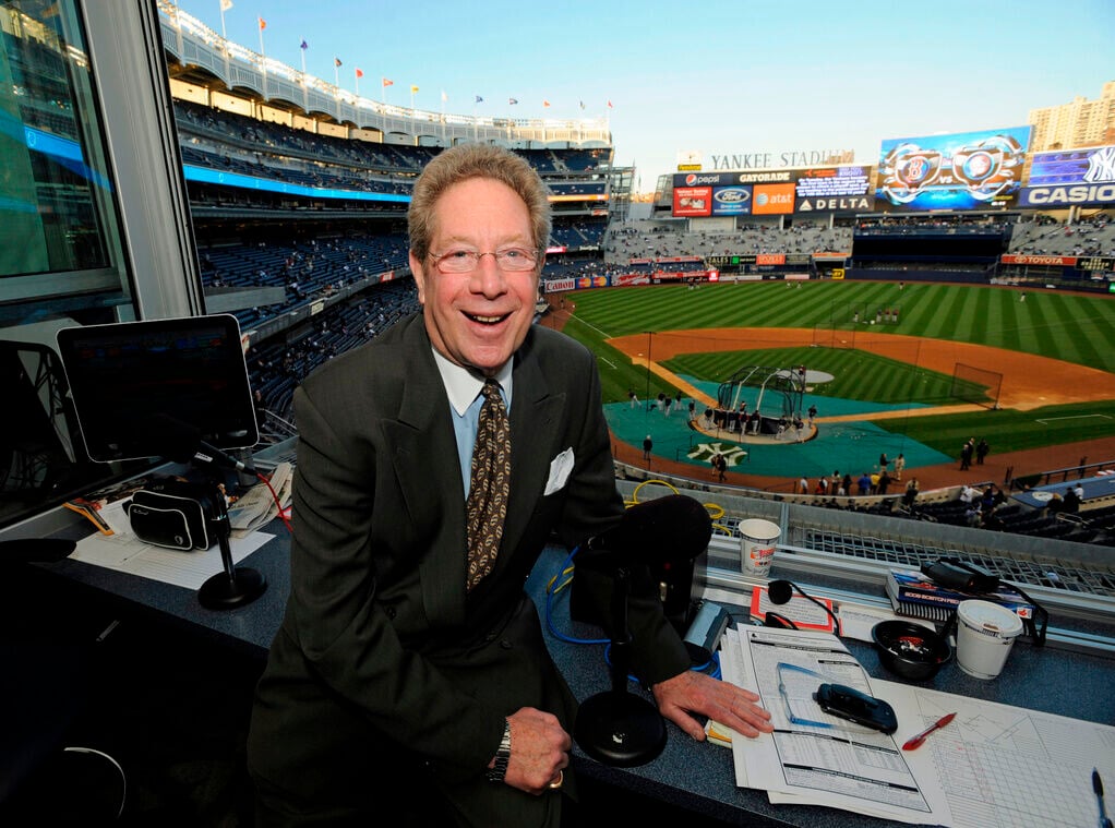 洋基傳奇廣播員John Sterling2009年舊照。(美聯社)