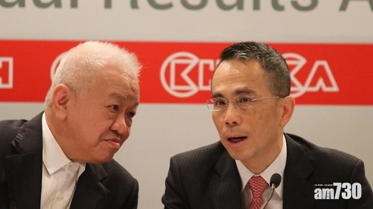 霍建寧(圖左)表示，是次交易讓公司得以實現於VodafoneThree的投資價值，為集團和股東帶來實際回報。(資料圖片)
