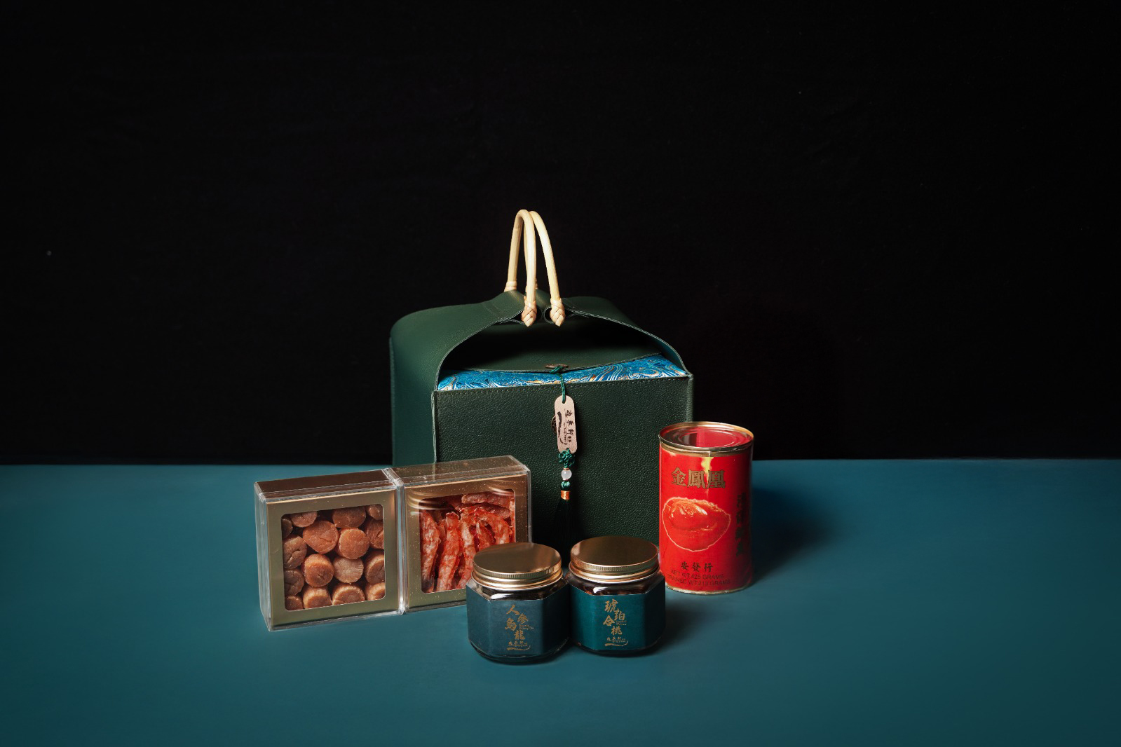 Deluxe Gift Hamper 迎逸薈萃禮籃