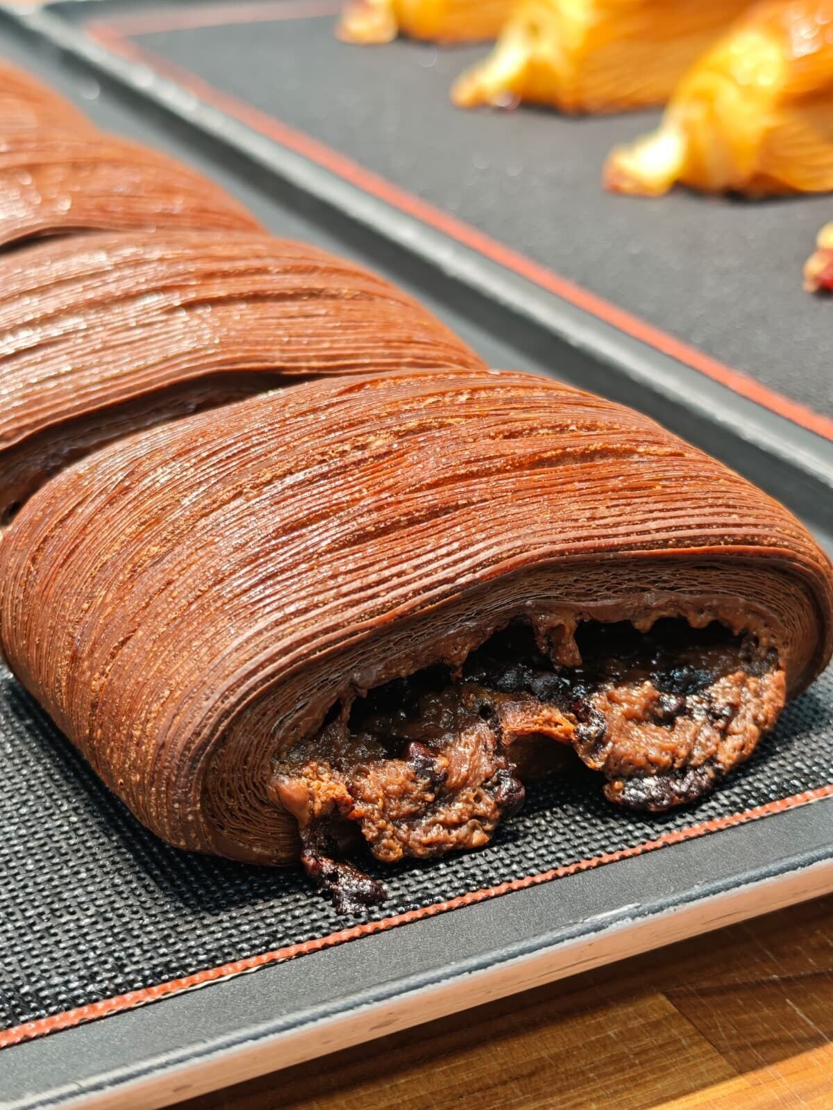 Roll 泰奶酥皮麵包