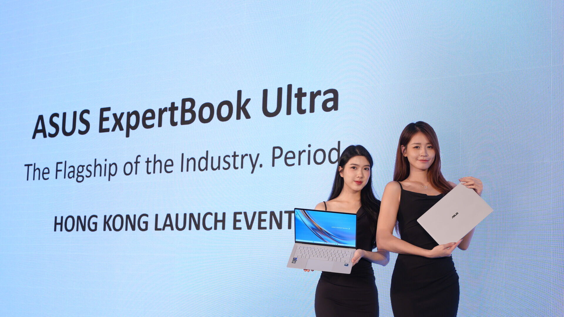 ASUS ExpertBook Ultra為ASUS旗艦級商務筆電。