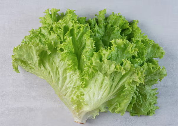 男童進食生菜包後出現離奇瘀痕。(互聯網)
