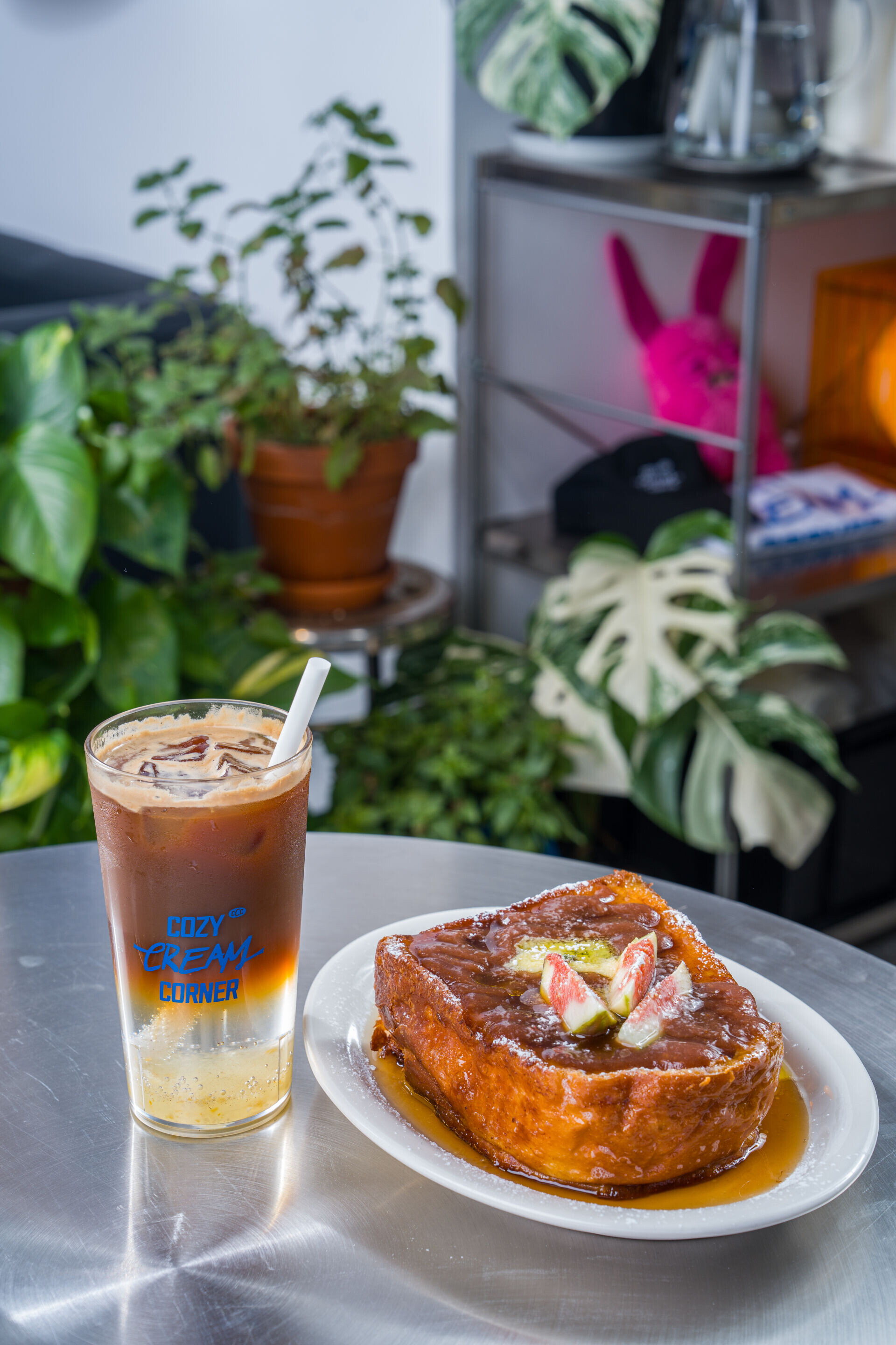 Cozy Cream Corner