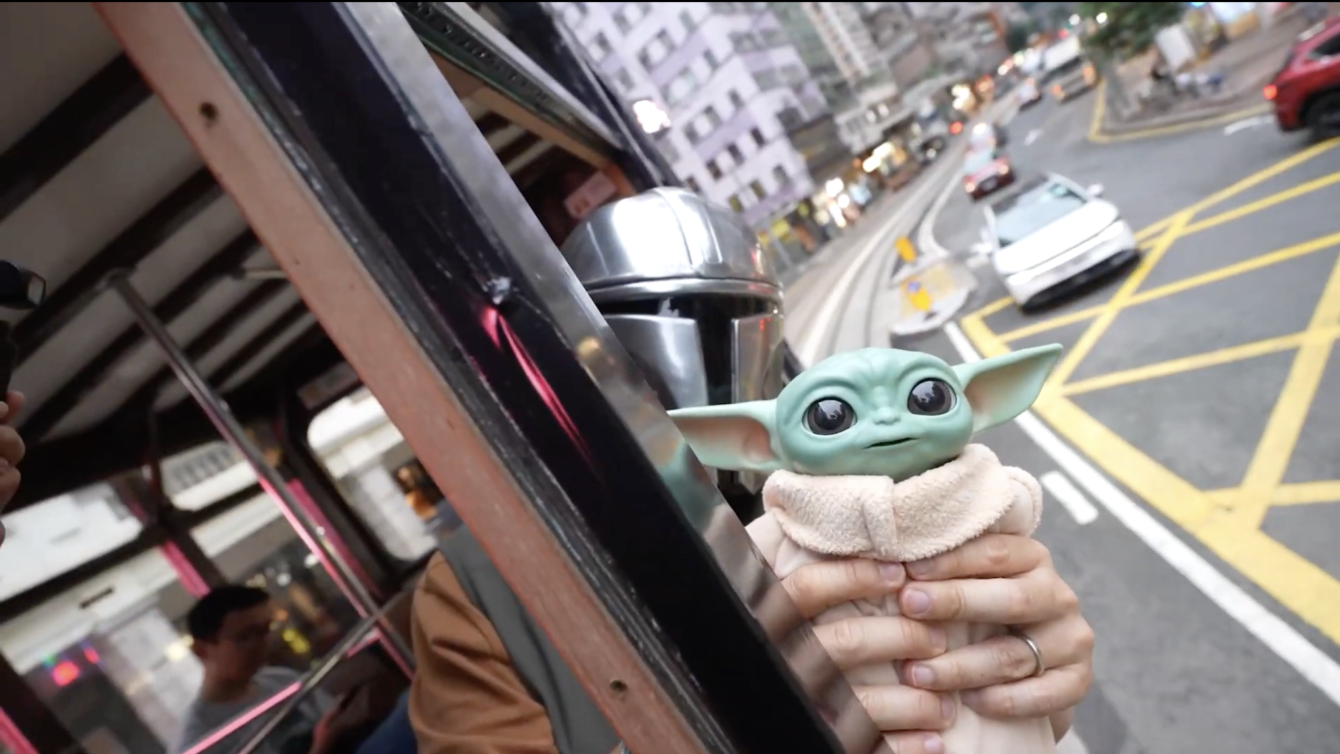 Brian x Grogu Photo 10