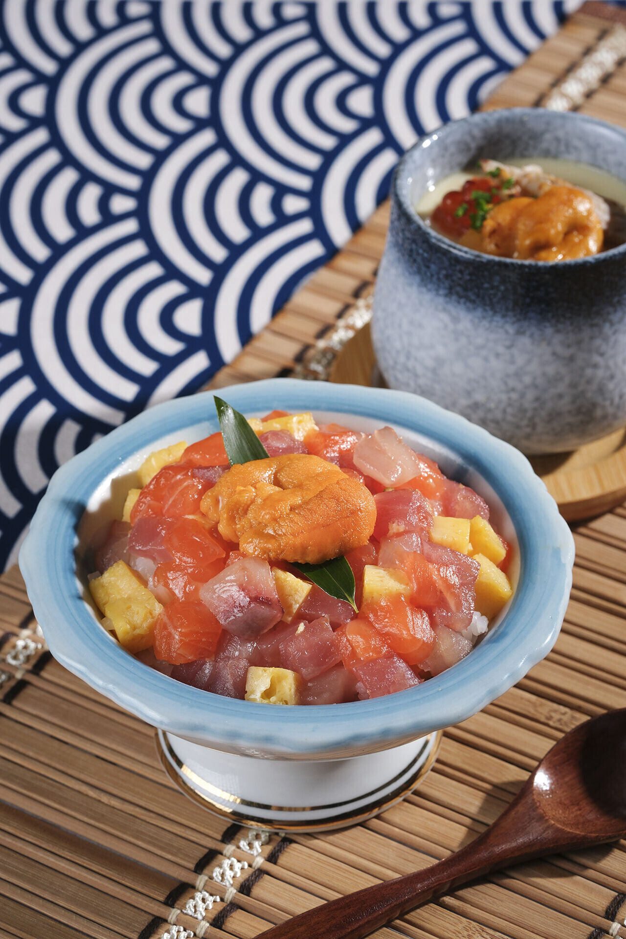 Assorted Sashimi Don with Sea Urchin