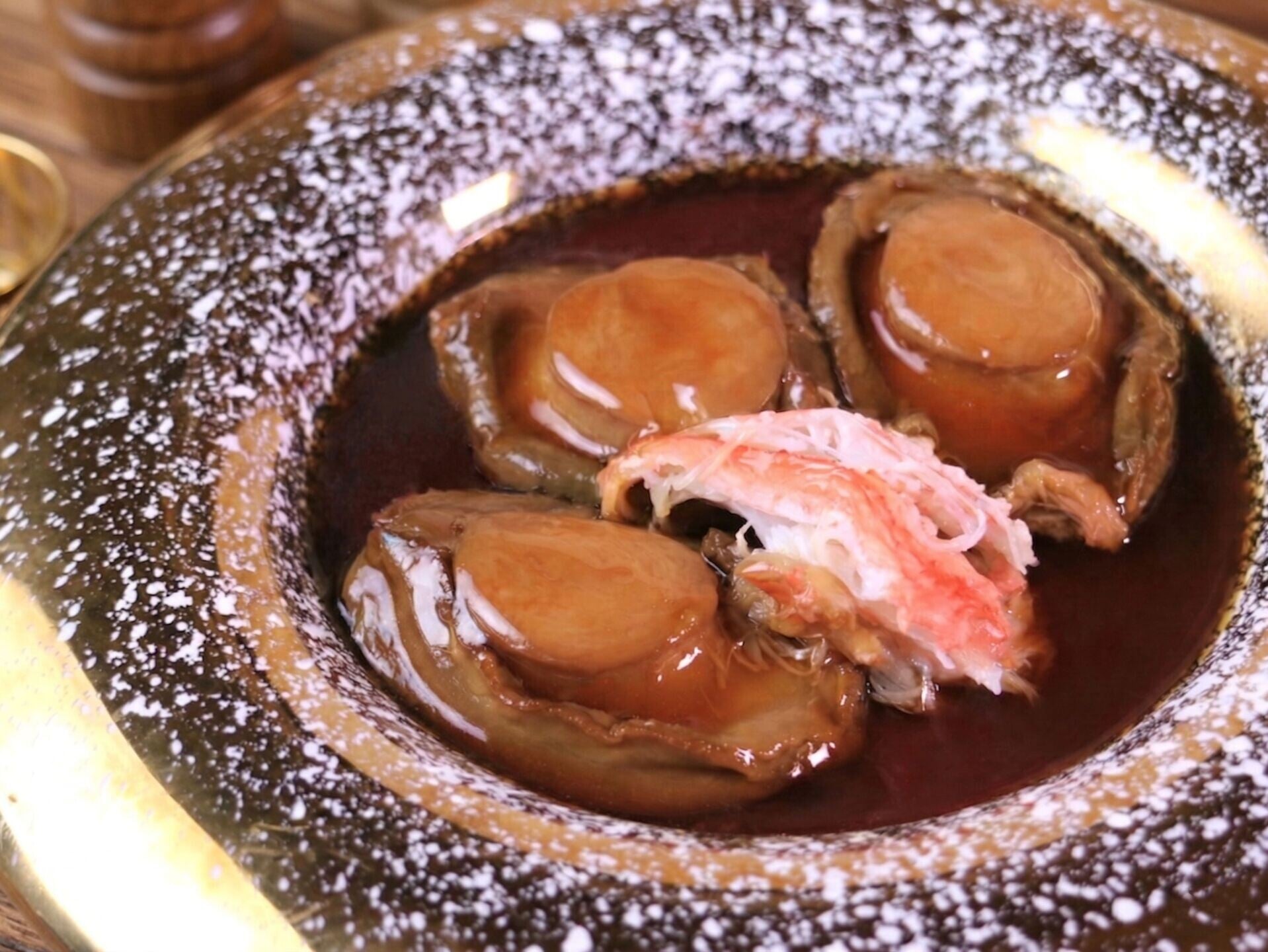 8 蟹粉扣黃金鮑魚
