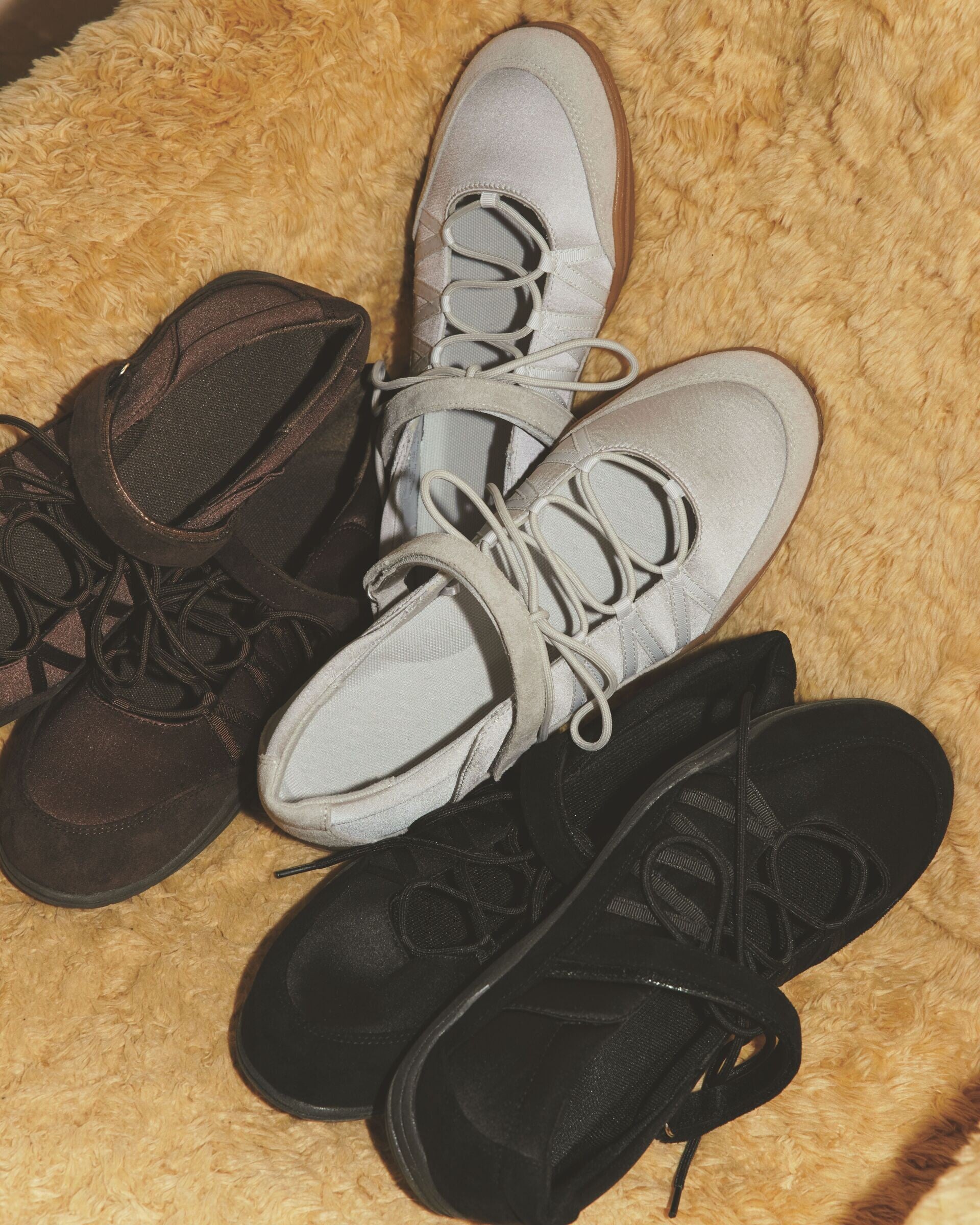 W Shoes