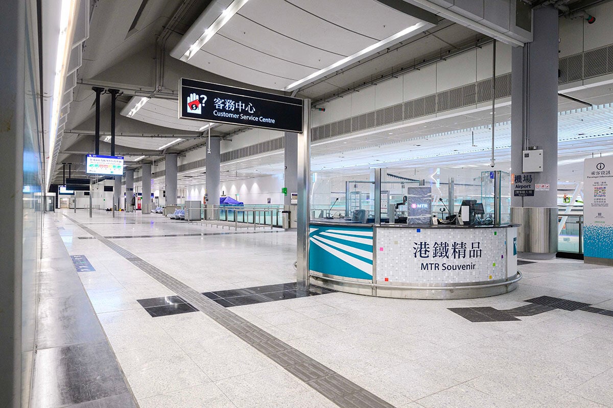 機場快綫機場站兩個新月台即將啟用。(港鐵提供)