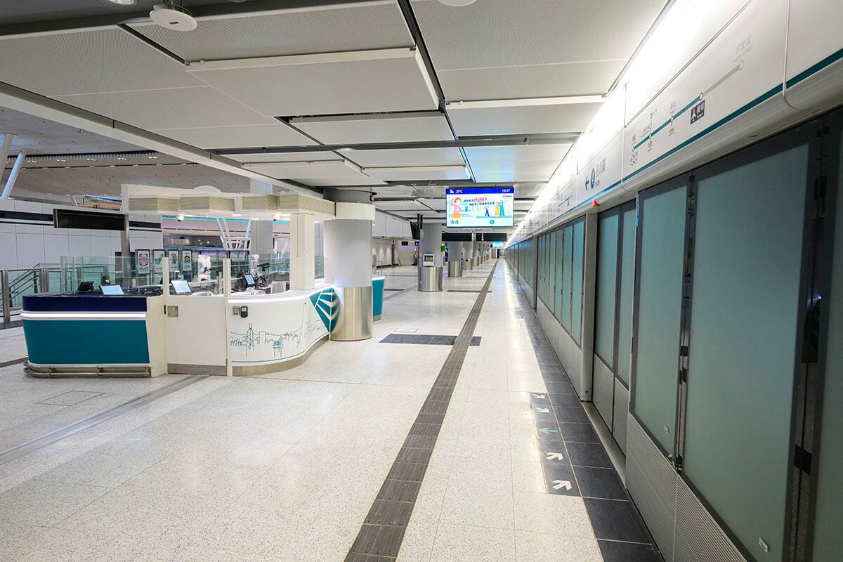 機場快綫機場站兩個新月台即將啟用。(港鐵提供)