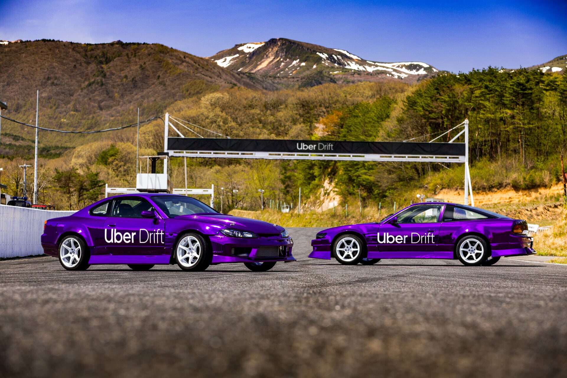 Uber Drift活動有Nissan Silvia S15與Nissan 180SX兩架JDM。