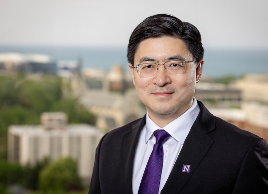 美國名校西北大學(Northwestern University)周一(18日)宣布,任命現任印第安納州普渡大學(Purdue University)校長、華人科學家蔣濛(Mung Chiang)為新任校長,成為西北大學創校175年以來首位亞裔校長,7月1日上任。