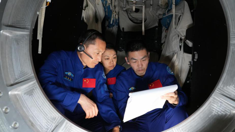 港產首位女太空人、警司黎家盈入選神舟二十三號載人飛行任務,她細述如何完成艱苦訓練(新華社)