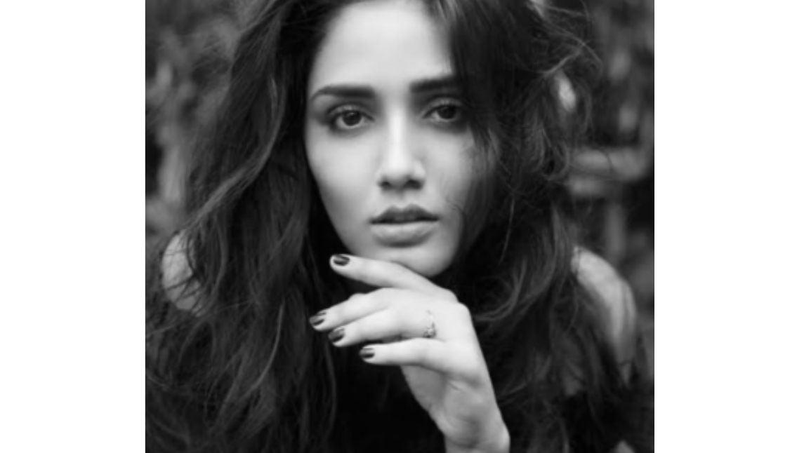 曾是選美冠軍的印度31歲女星Twisha Sharma