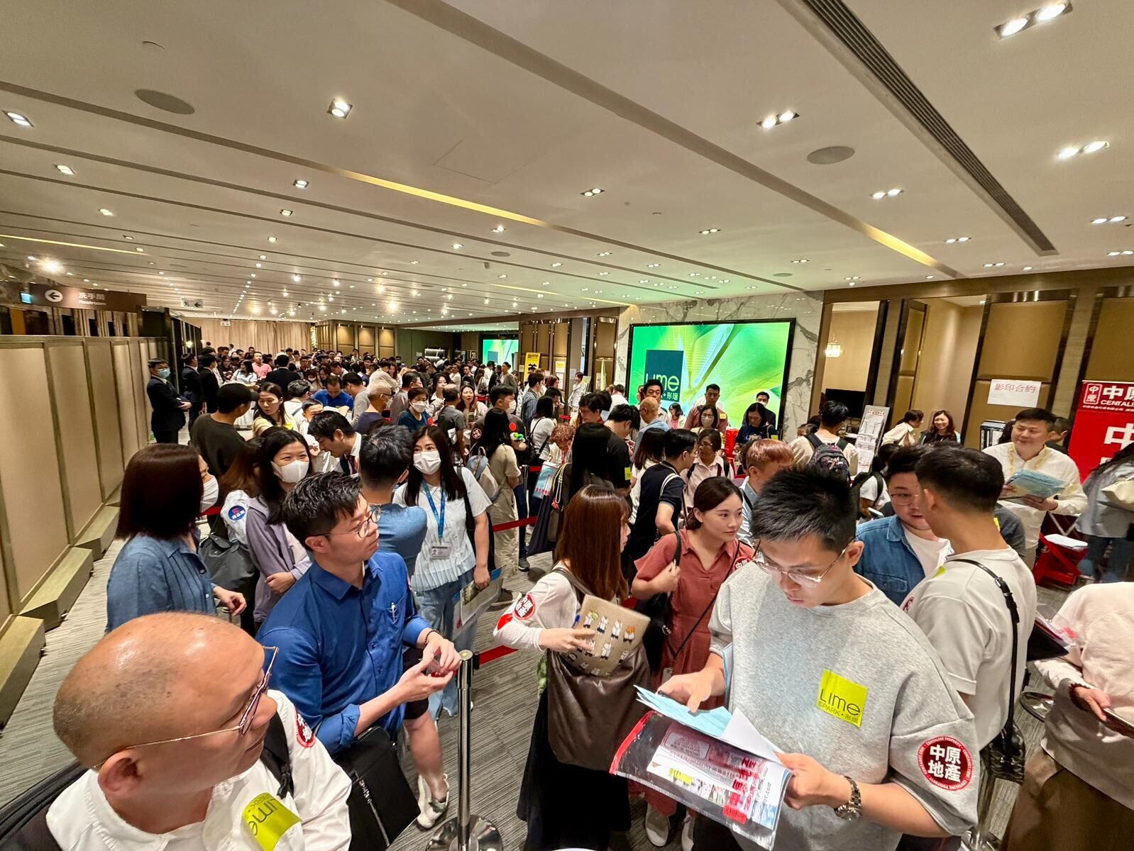 形瑨三輪全數沽清套現逾24億 提價2.9%加推最後51伙|荃灣新盤