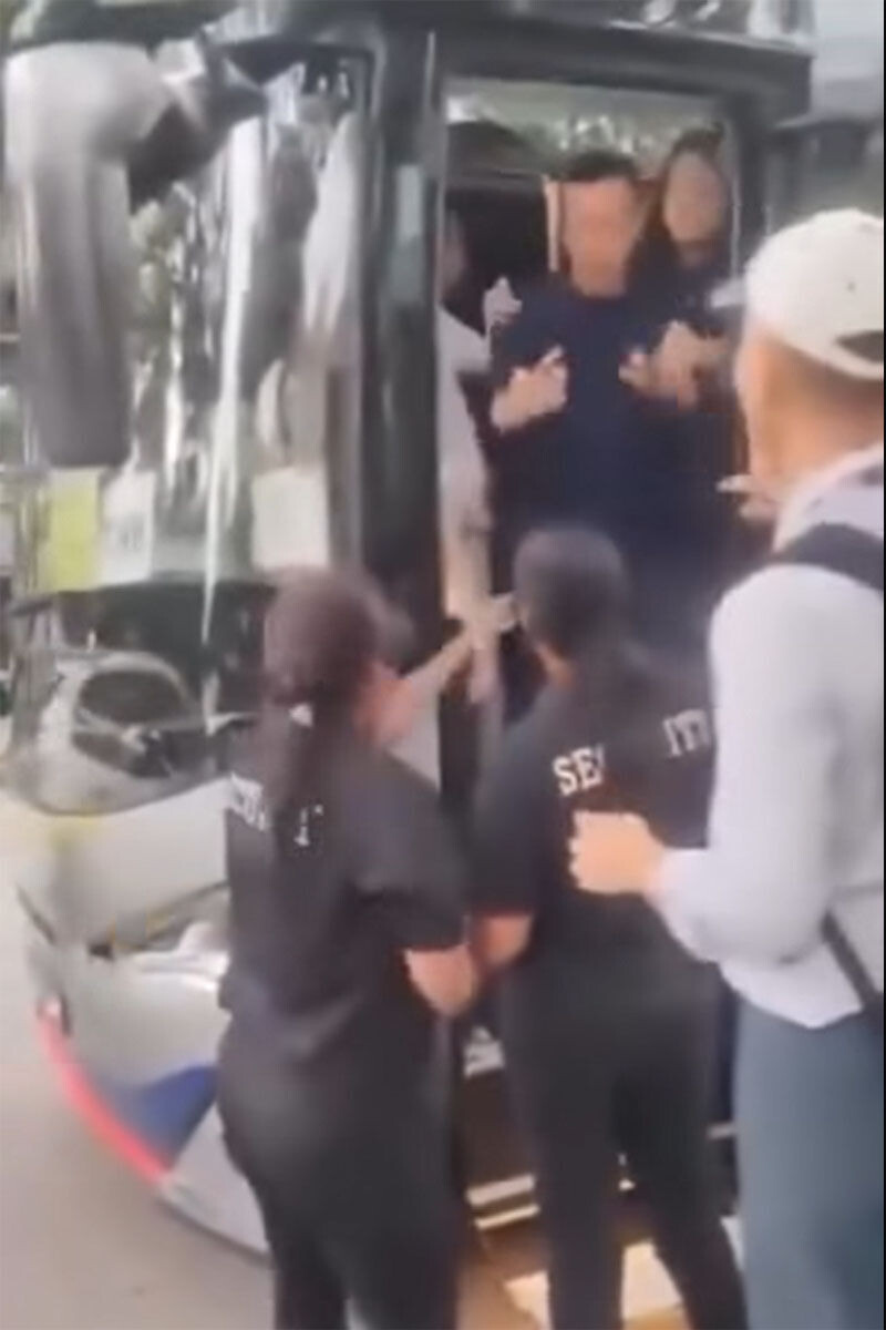 有影片顯示李卓興在新加坡率領交流團期間,與當地保安口角並爆粗指罵。(網上影片截圖)