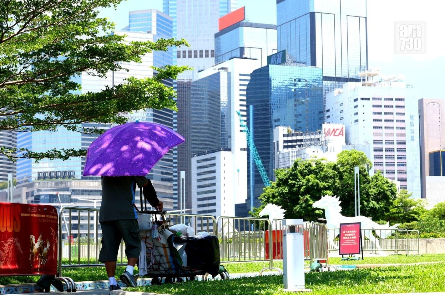 酷熱天氣警告現正生效(林俊源攝)