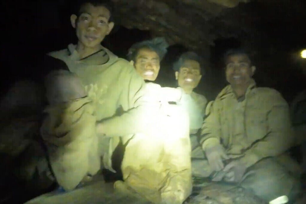 老撾洞穴救援任務發現5名生還者,另有2人失蹤。(美聯社)