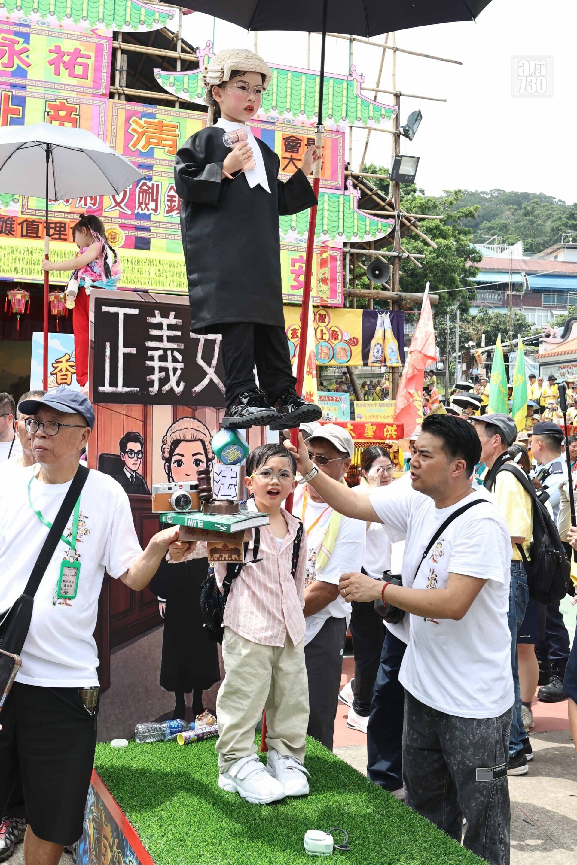 長洲除太平清醮飄色巡遊和搶包山(資料圖片)