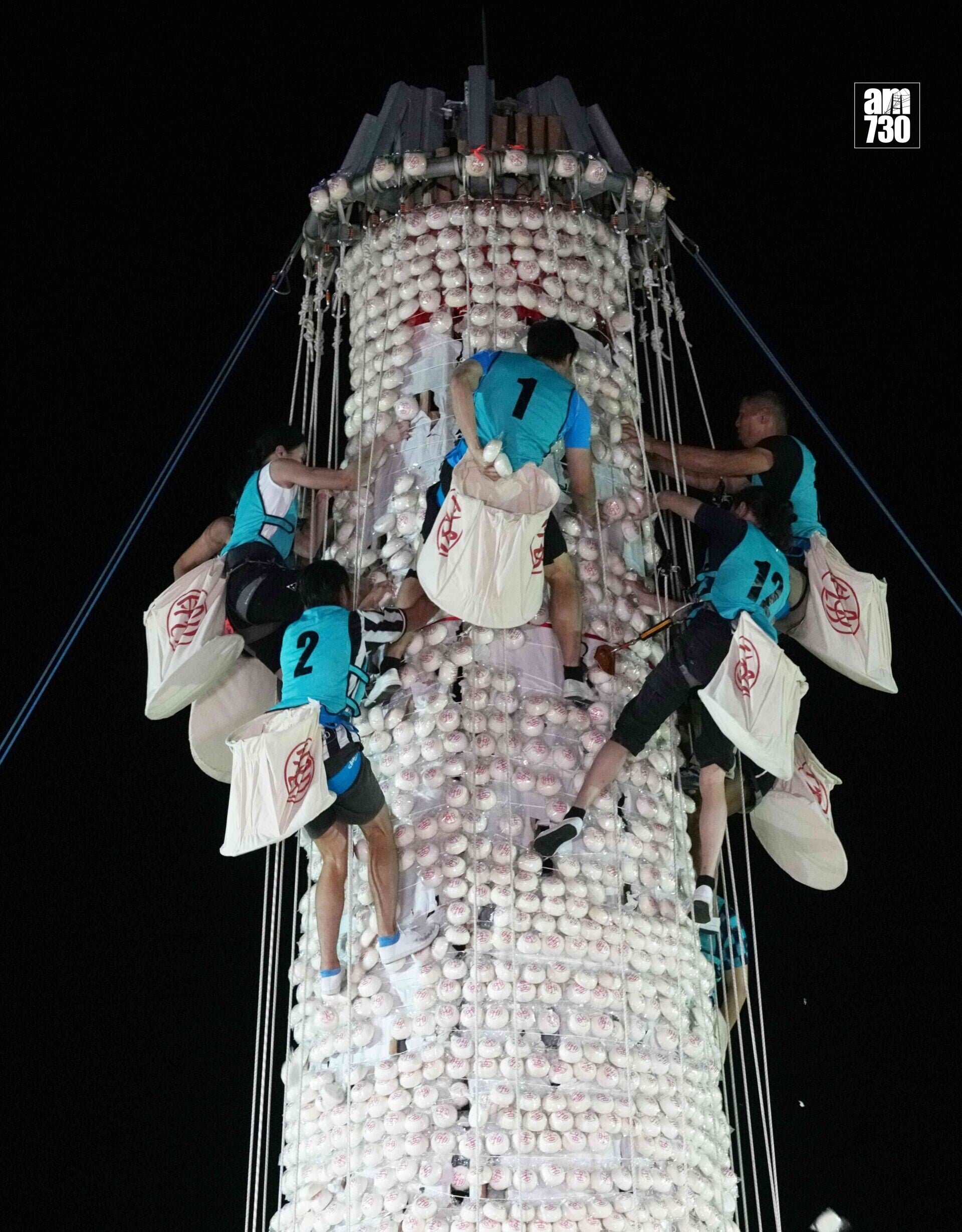 長洲除太平清醮飄色巡遊和搶包山(資料圖片)