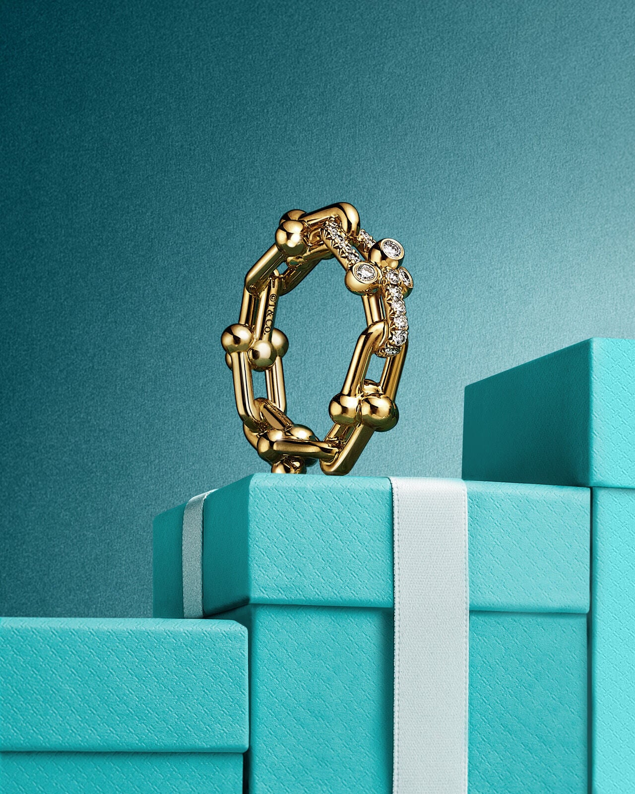 2026父親節禮物合集: Tiffany & Co. | 小號扣環戒指