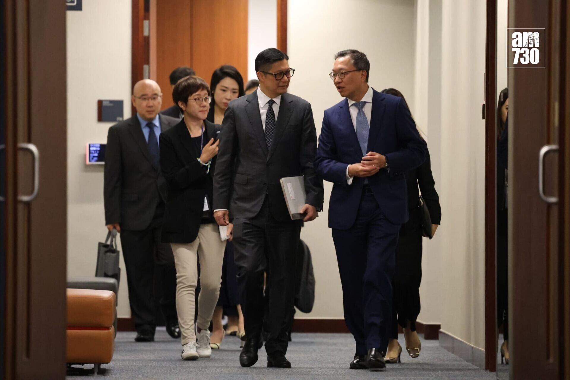 保安局局長鄧炳強及律政司司長林定國。(鍾式明攝)