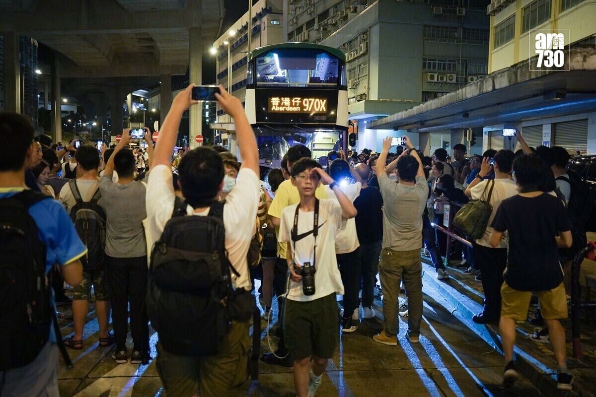 巴士迷不時出席官方舉辦活動、自發歡送或體驗新路線、車型等。(資料圖片)
