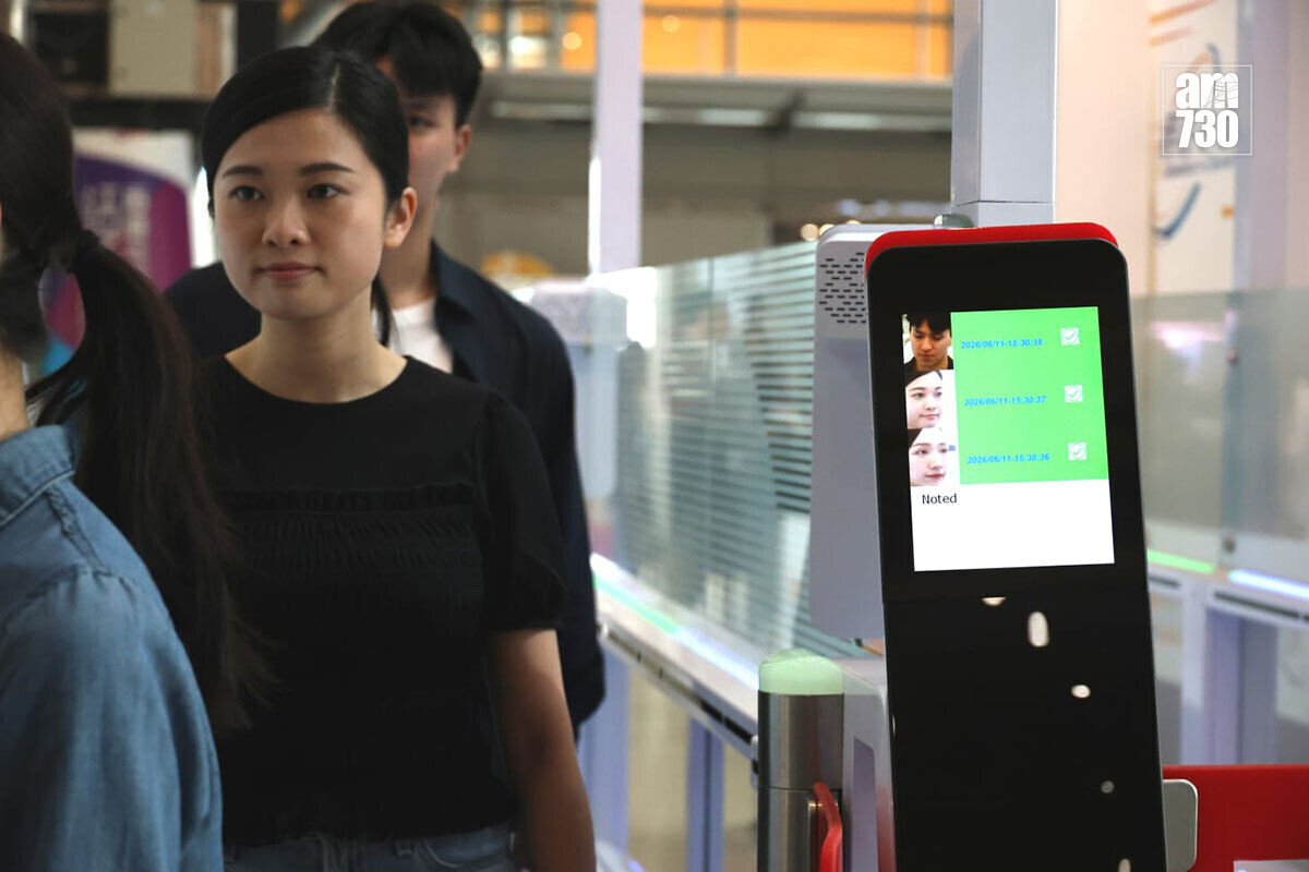 港珠澳大橋香港口岸離境大堂即將推出「無感e-道」服務,使用者須預先登記。(林俊源攝)