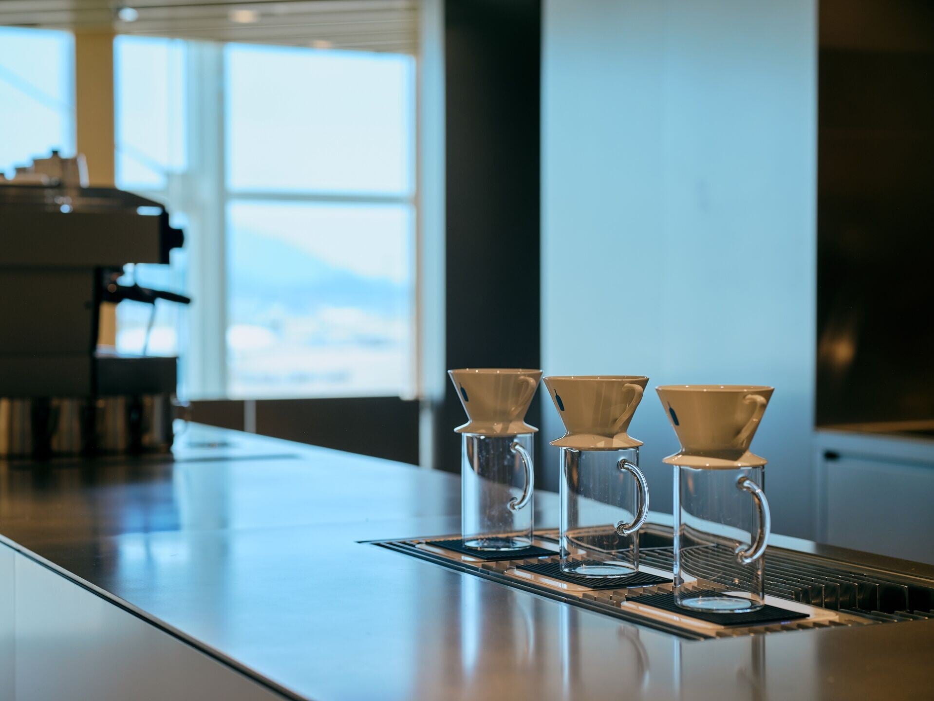 Blue Bottle HKIA 06