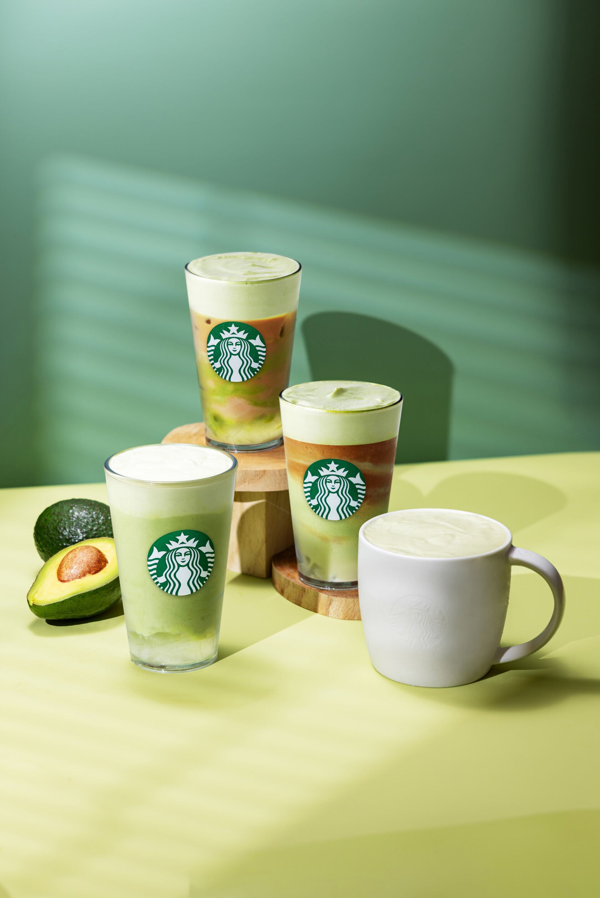 Starbucks「綿雲牛油果系列」