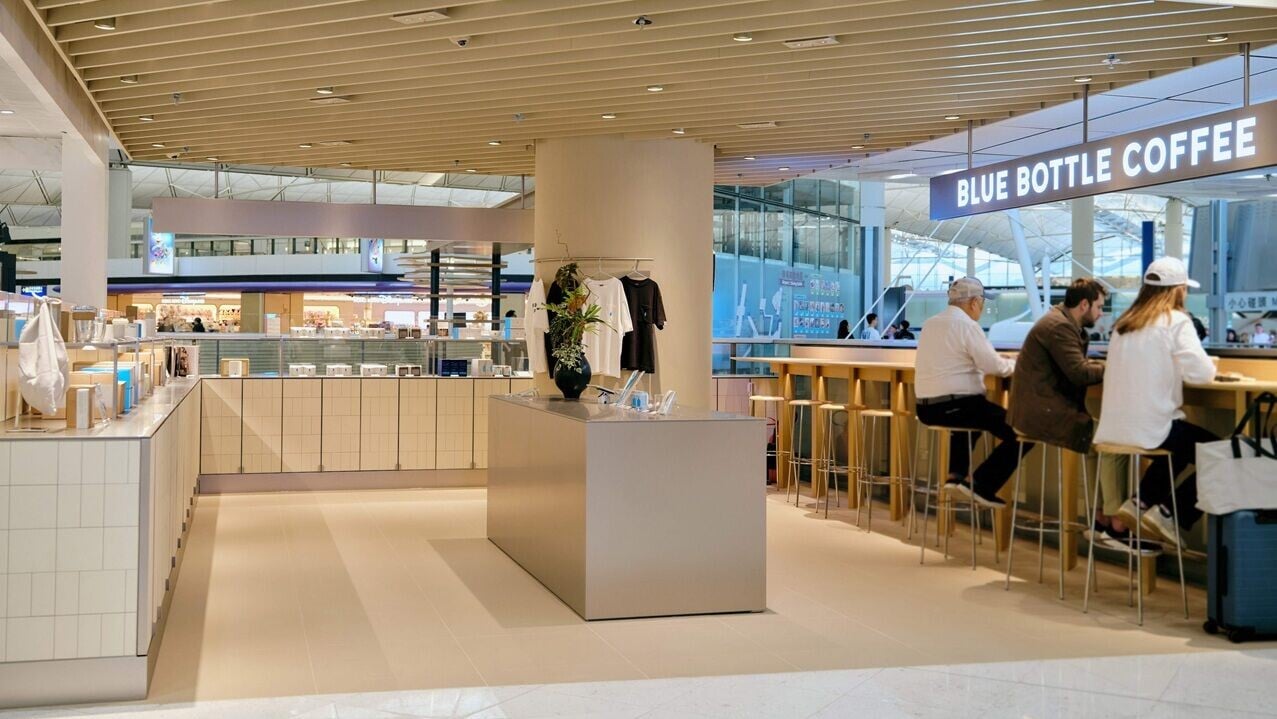 AD 2col MK Blue Bottle HKIA 09