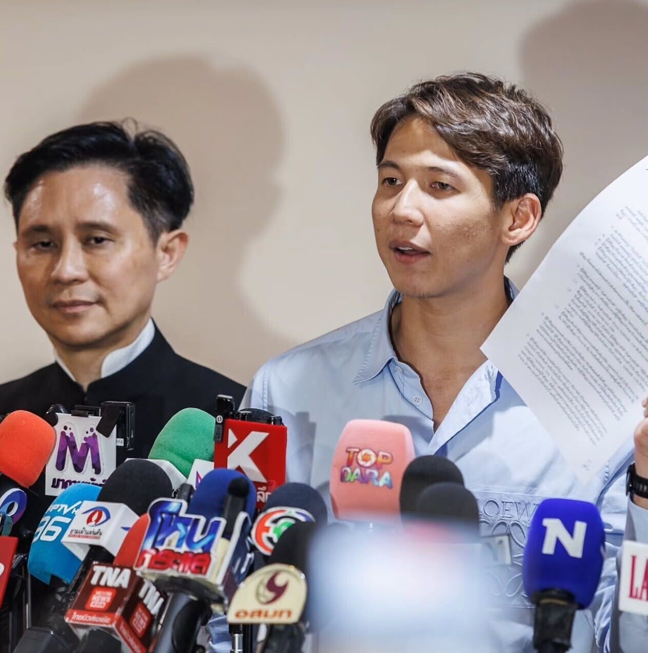 Ae9eacec 21fa 48f2 9706 41c466d82884