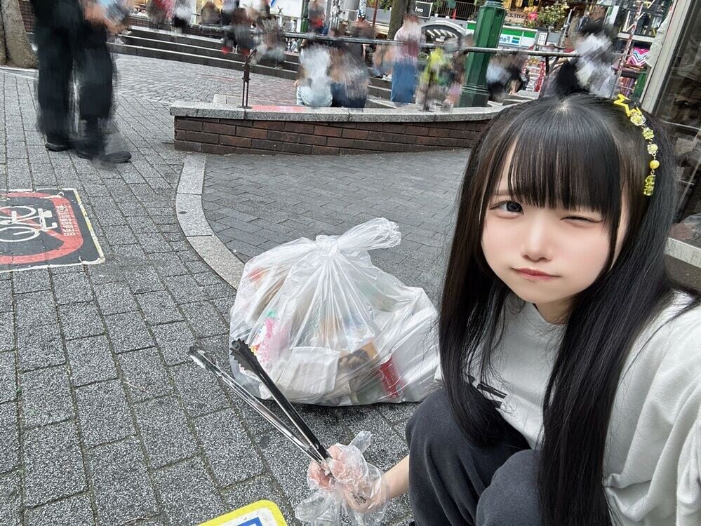 上野のの從5月初開始上街頭撿垃圾,幾乎每晚都能撿到一大袋垃圾,亦經常分享網上。(X)