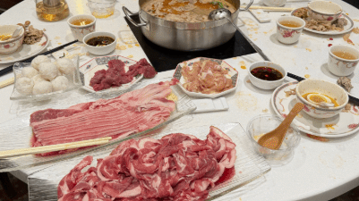 稻香集團推出98元火鍋點心放題，但有食客浪費大量食物(Threads)