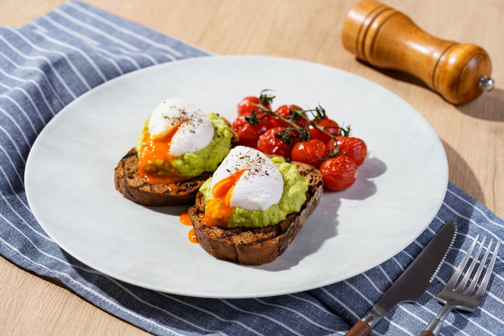牛油果多士伴水波蛋 Avocado Toast