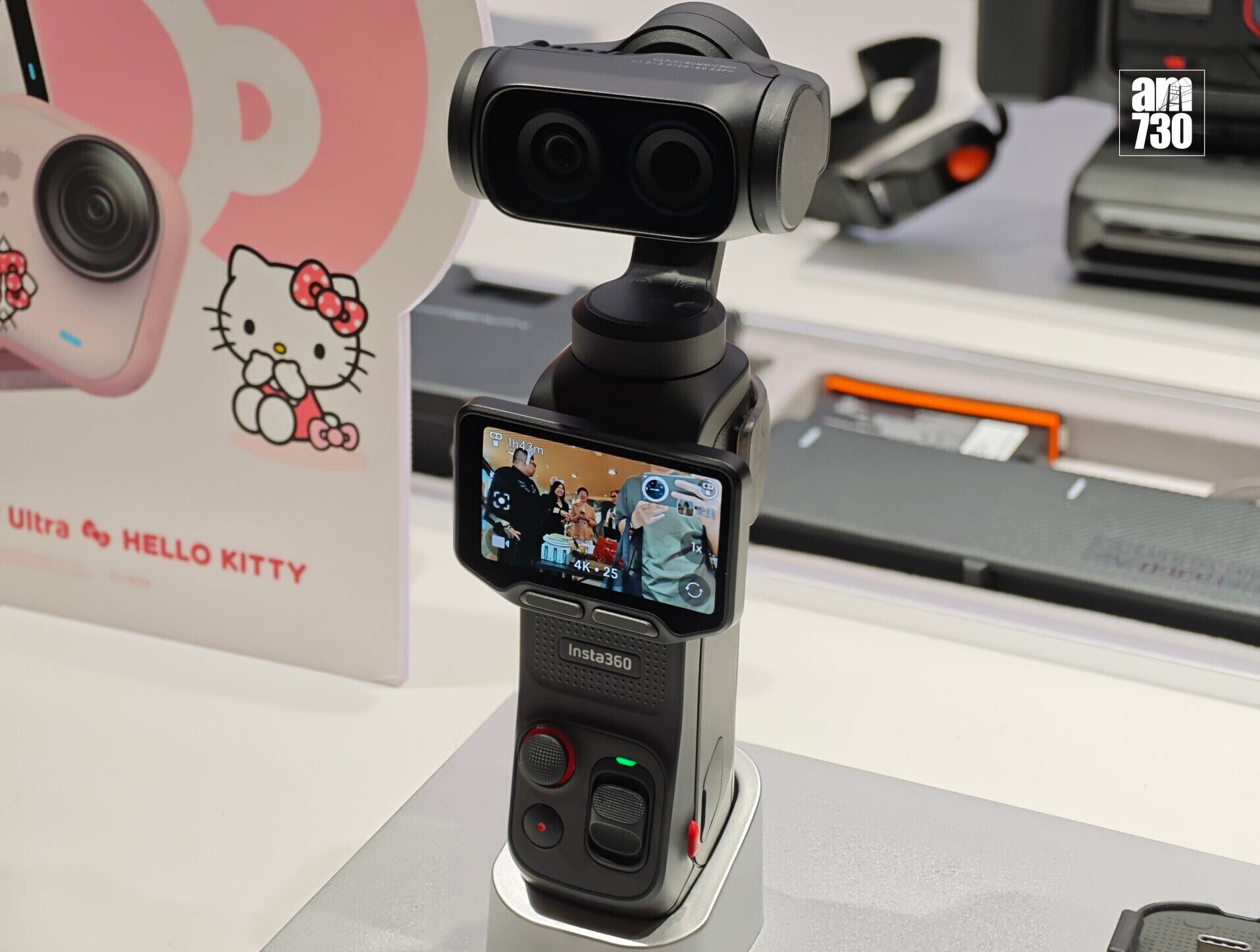 Insta360 Luna Ultra亦有展出,可以實機試玩。