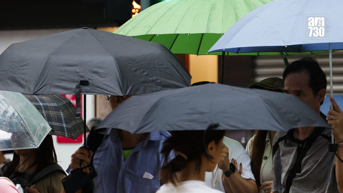 本港今日不時刮起大風和下雨。(吳康琦攝)