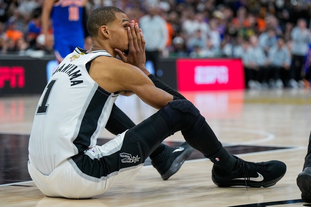 NBA總決賽第5場,紐約人反勝馬刺捧盃。(AP)